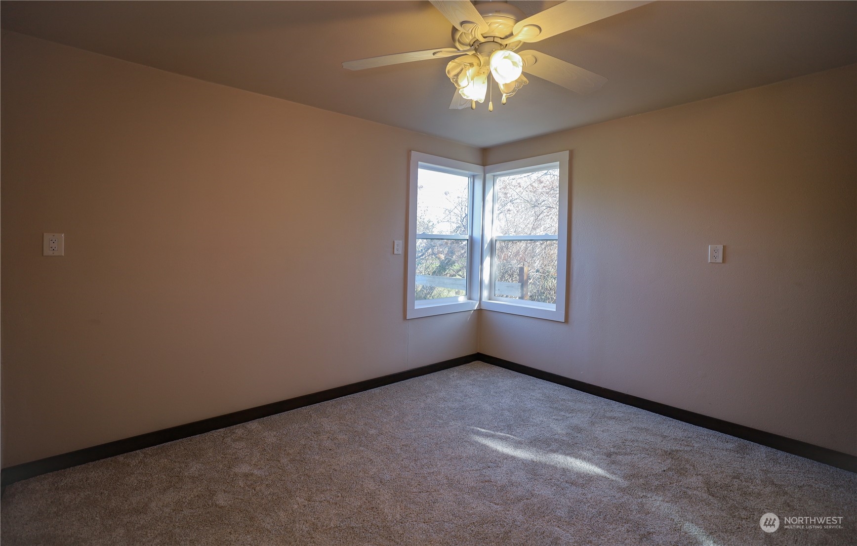 1506 Westport Road Aberdeen, WA 98520 - Photo 11 of 29