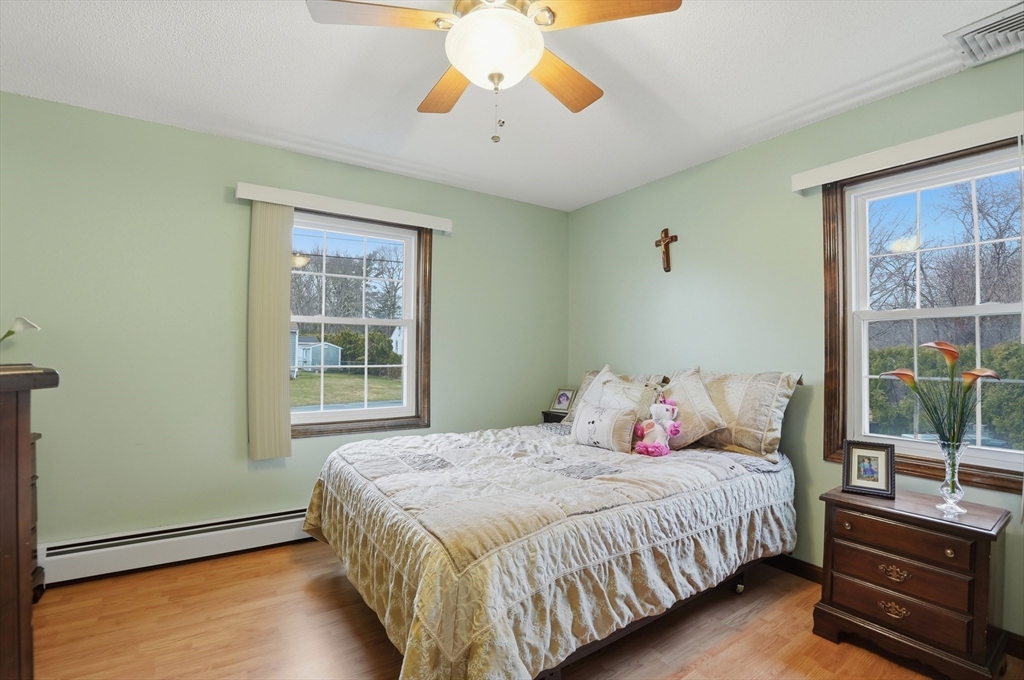 572 Bartlett Street Acushnet, MA 02743 - Photo 14 of 32