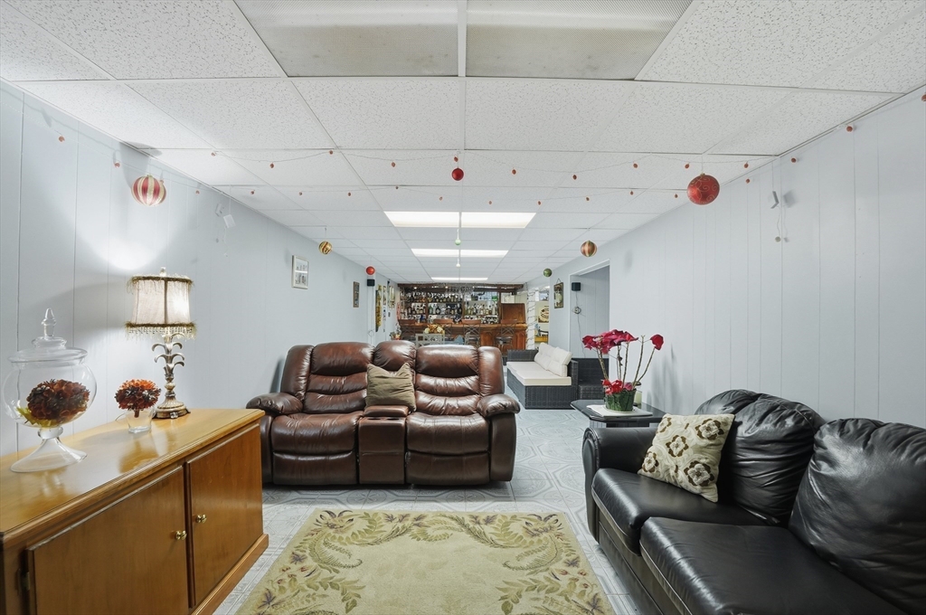 572 Bartlett Street Acushnet, MA 02743 - Photo 21 of 32