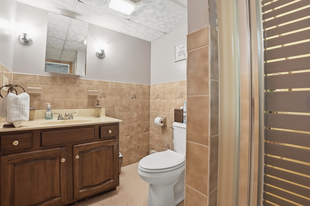 572 Bartlett Street Acushnet, MA 02743 - Photo 27 of 32
