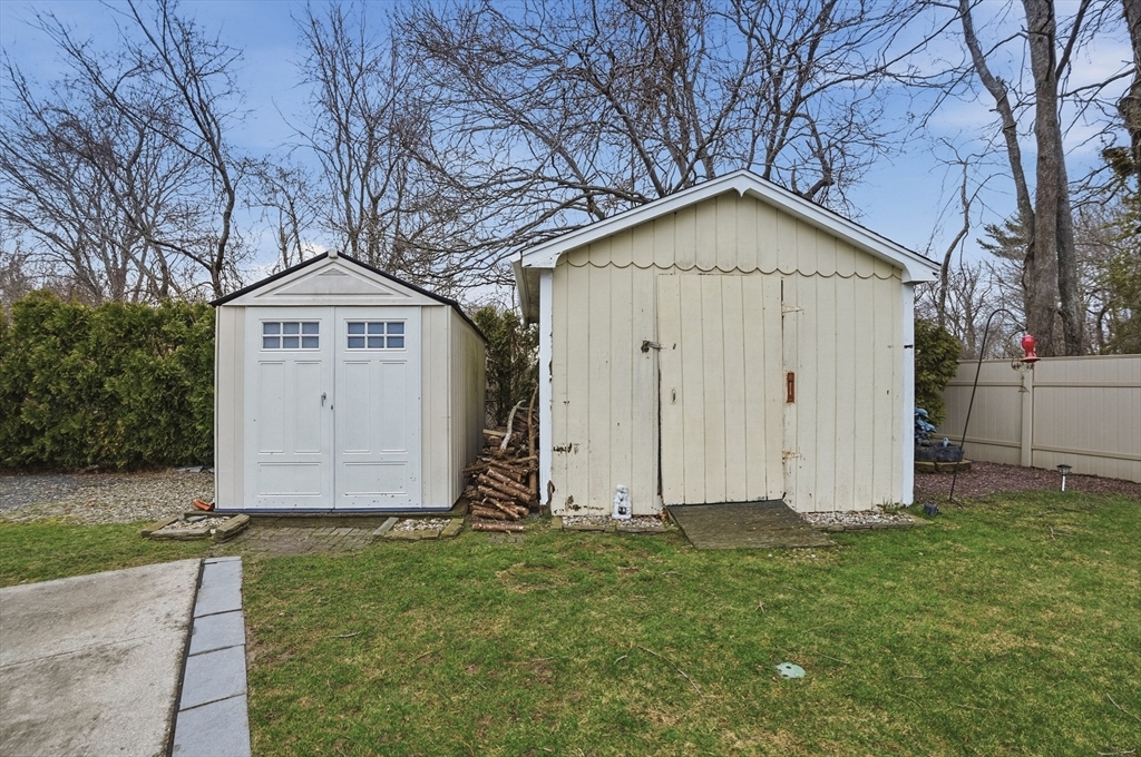 572 Bartlett Street Acushnet, MA 02743 - Photo 29 of 32