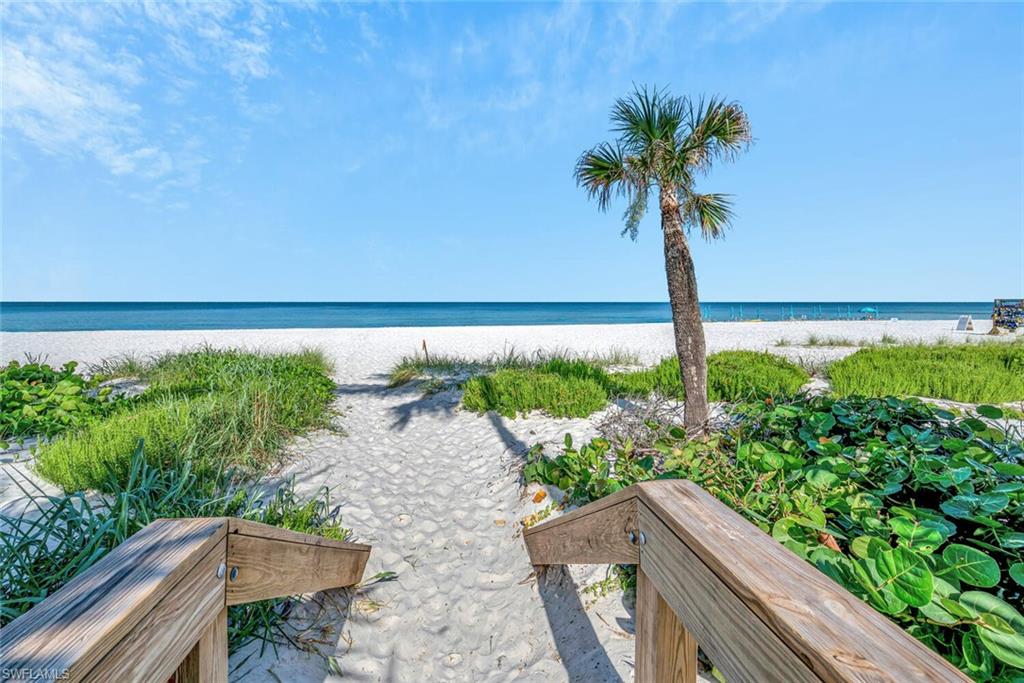 1600 Mandarin Road Naples, FL 34102 - Photo 10 of 12 Lowdermilk Beach