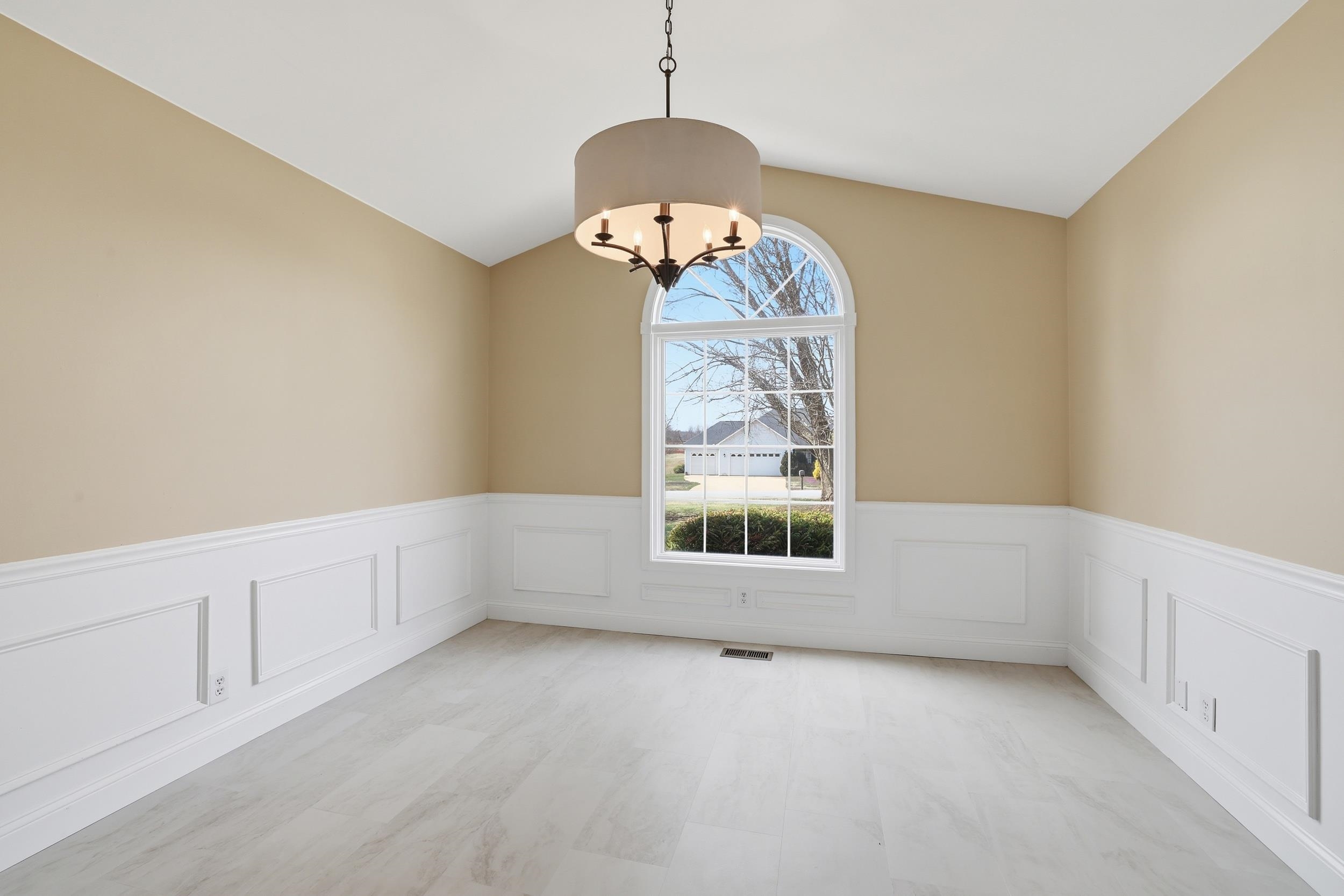 1327 Falcons Drive Walhalla, SC 29691 - Photo 15 of 42 Dining Room