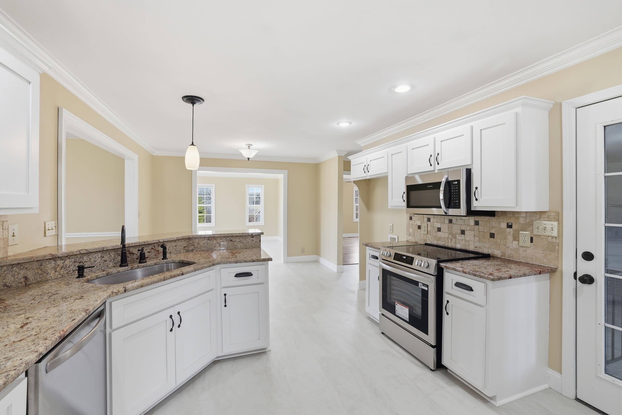 1327 Falcons Drive Walhalla, SC 29691 - Photo 20 of 42 Kitchen