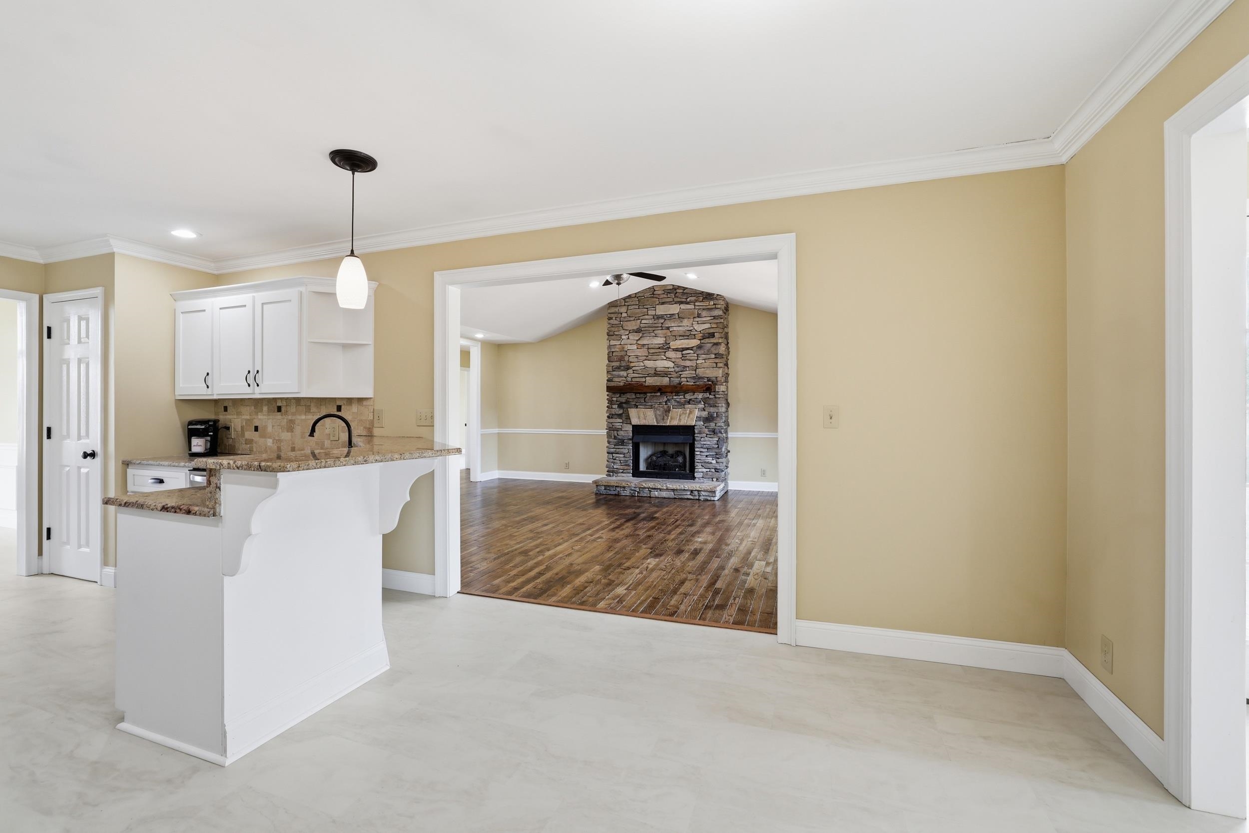 1327 Falcons Drive Walhalla, SC 29691 - Photo 21 of 42 Kitchen