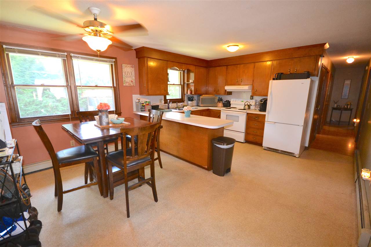 11 Fernand Street Manchester, NH 03103 - Photo 3 of 35 Gallery Image 3