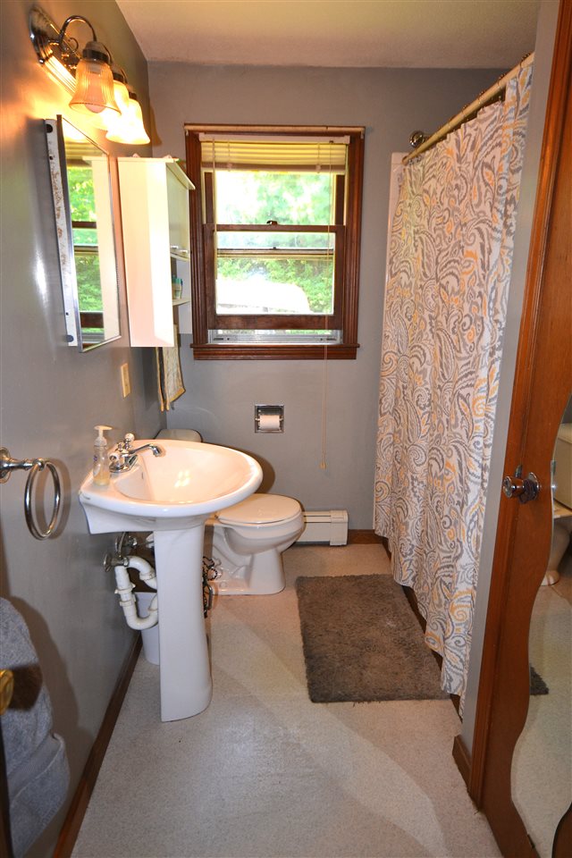 11 Fernand Street Manchester, NH 03103 - Photo 27 of 35 Gallery Image 27