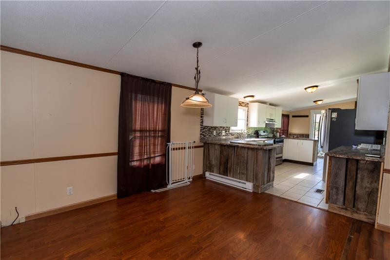432 Messmore Road McClellandtown, PA 15458 - Photo 4 of 24 Gallery Image 4