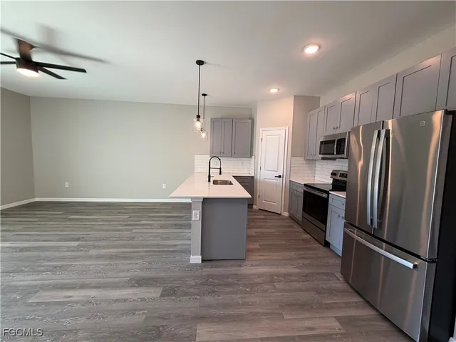 $1,750 | 5205-5207 30th Street Southwest, Lehigh Acres, FL 33973