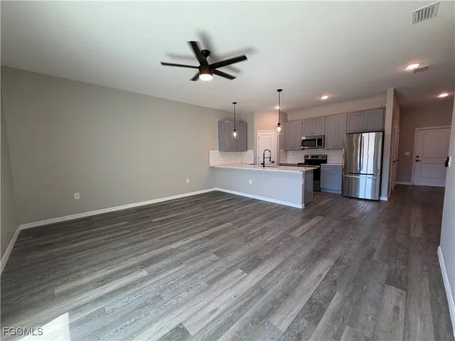 $1,750 | 5205-5207 30th Street Southwest, Lehigh Acres, FL 33973