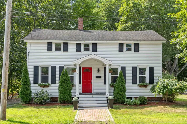 $360,000 | 2 Salem Street, Exeter, NH 03833