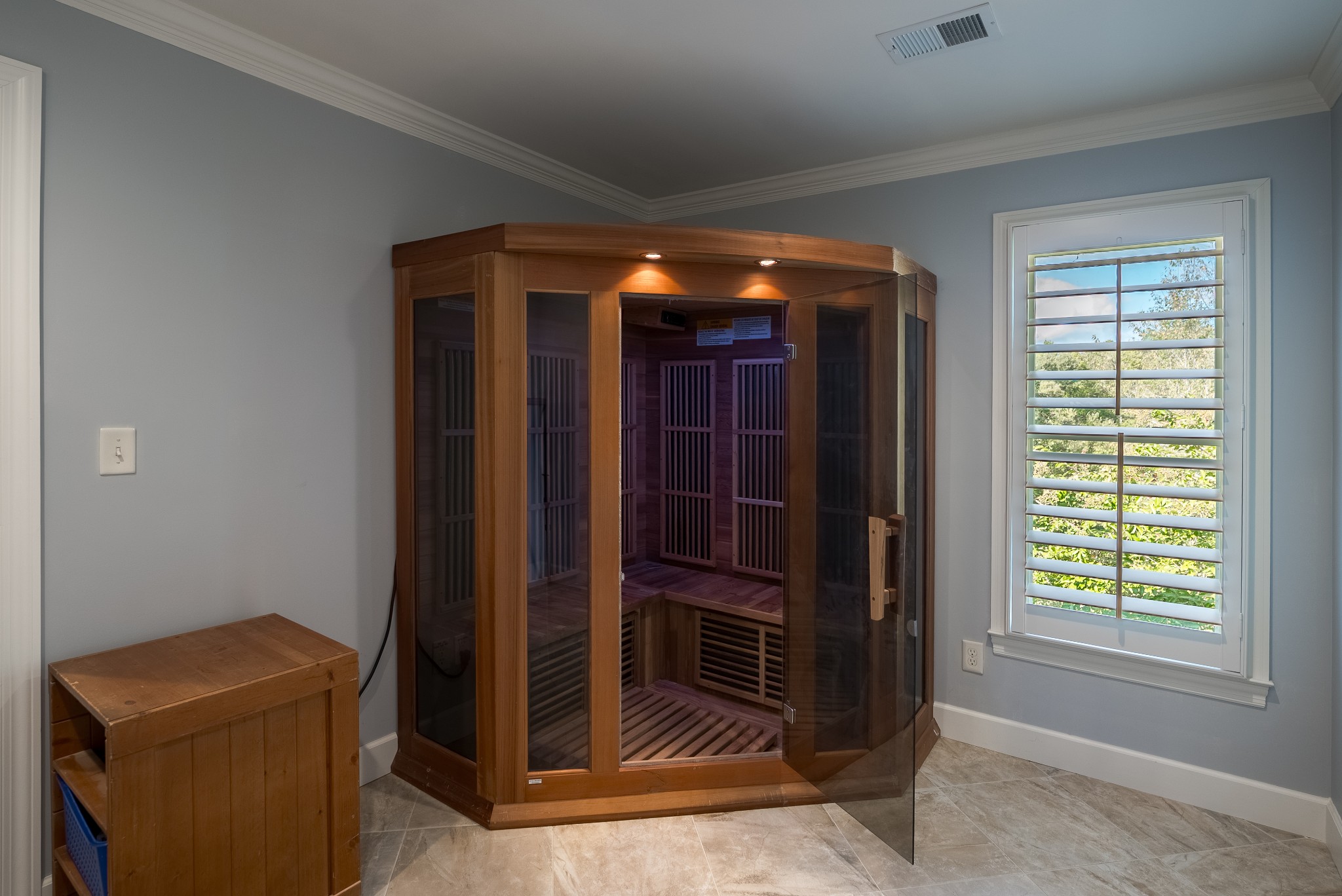 100 Point Circle Tullahoma, TN 37388 - Photo 13 of 33 a view of an empty room and window
