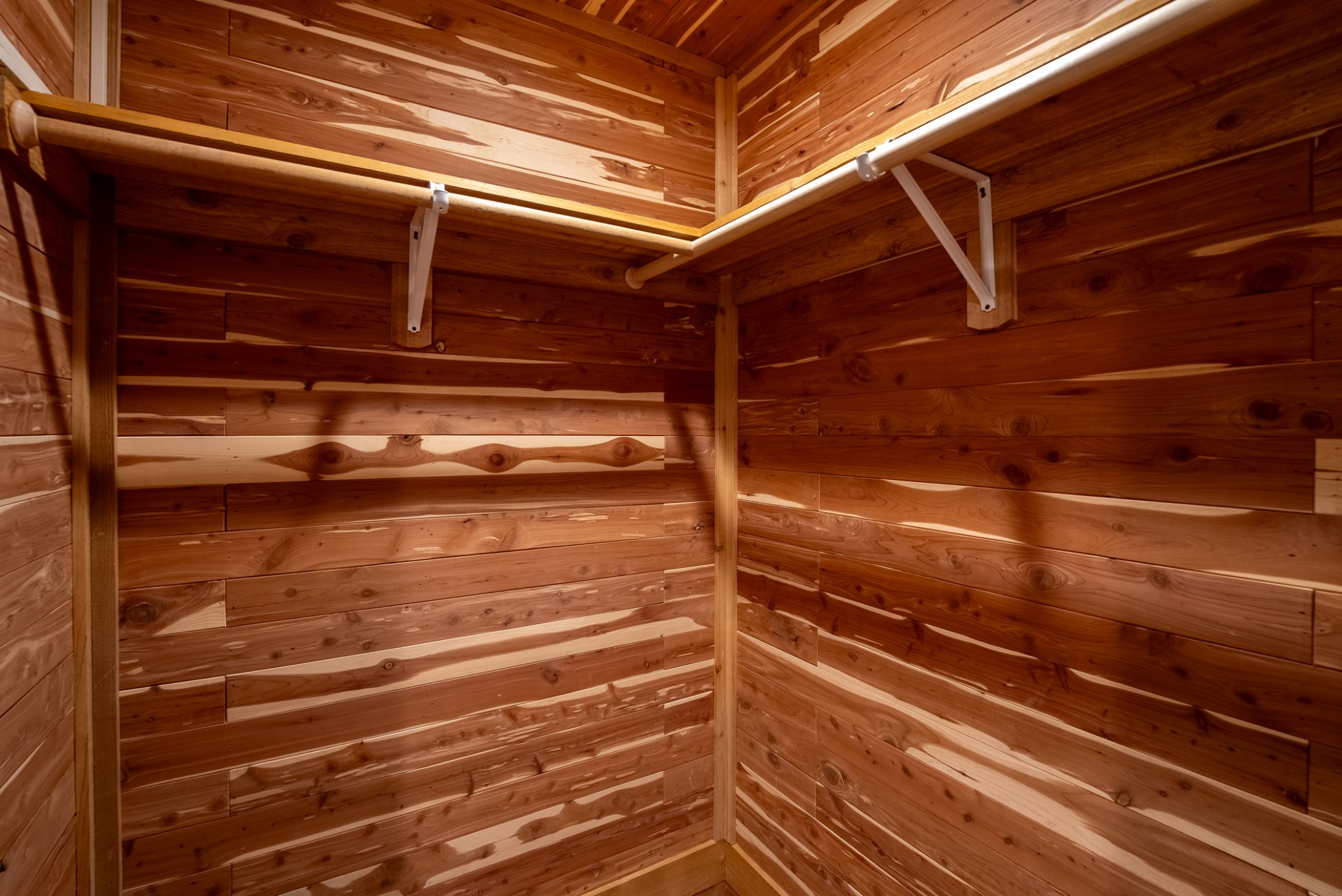 100 Point Circle Tullahoma, TN 37388 - Photo 19 of 33 a view of water heater room
