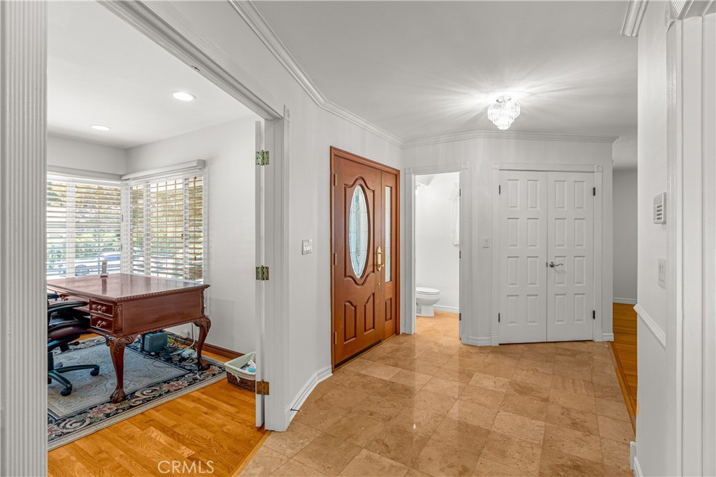 591 Busch Place Pasadena, CA 91105 - Photo 37 of 64