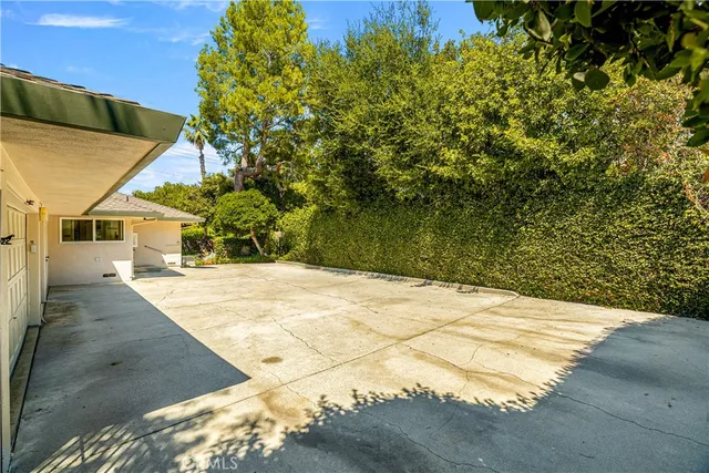 $10,000 | 591 Busch Place, Pasadena, CA 91105