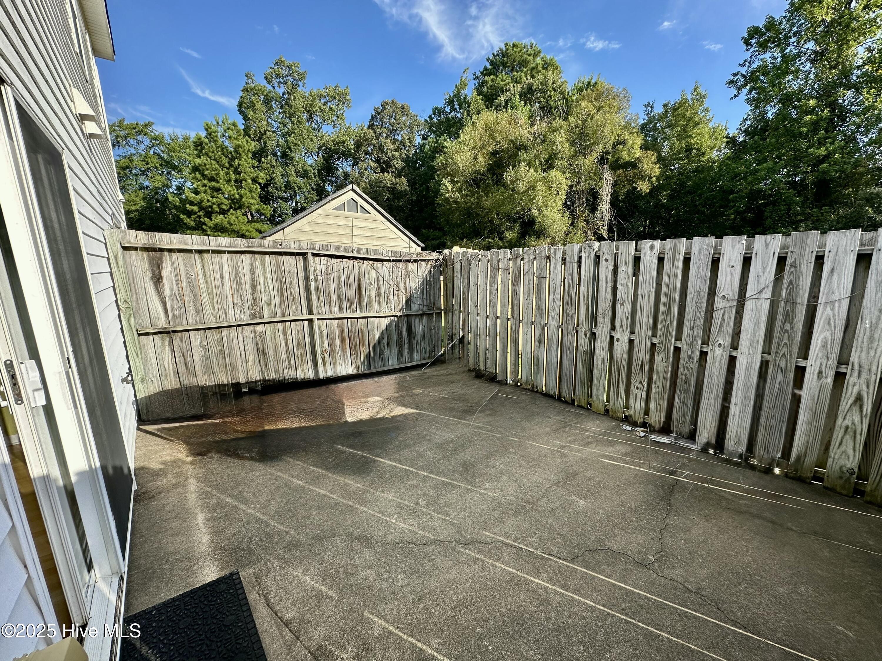 240 Lake Road, Unit B Greenville, NC 27834 - Photo 11 of 12 IMG_4783