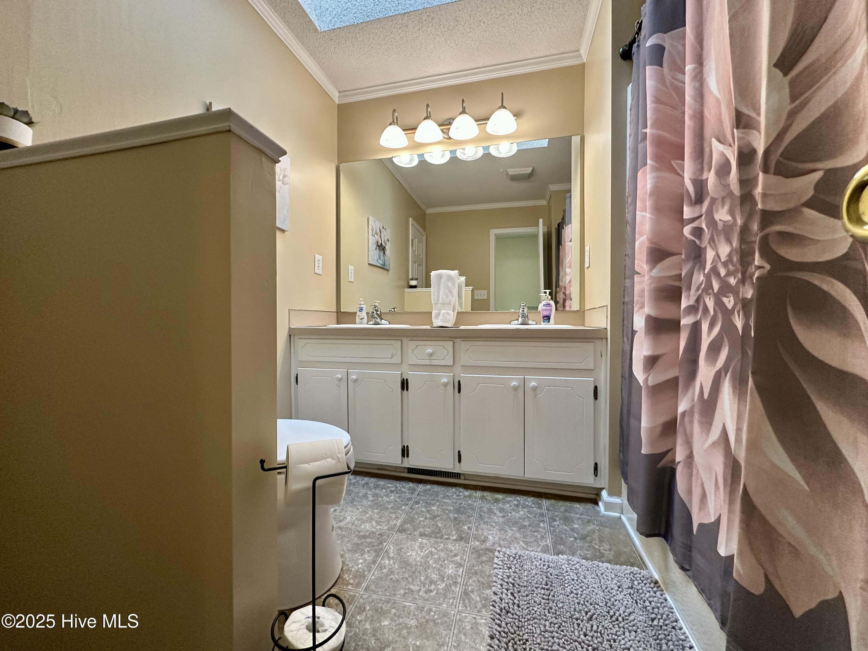 240 Lake Road, Unit B Greenville, NC 27834 - Photo 10 of 12 IMG_4745