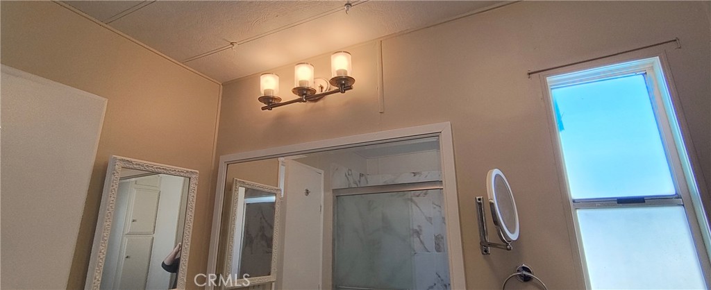 17640 Corkill Road, Unit 78 Desert Hot Springs, CA 92241 - Photo 24 of 58 Master bathroom