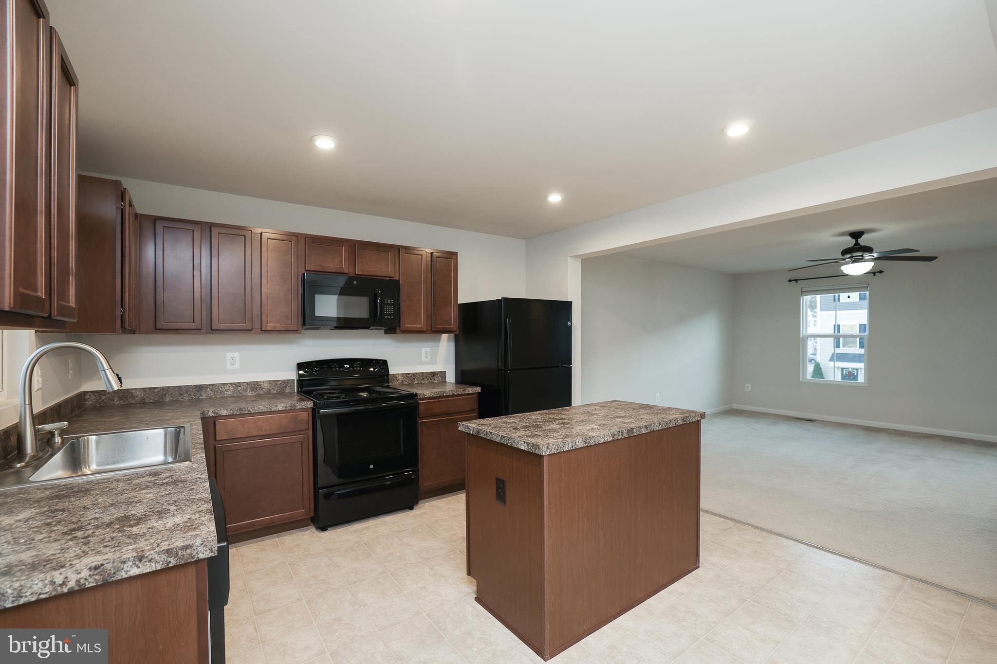 111 Lance Way Winchester, VA 22603 - Photo 8 of 28 Kitchen