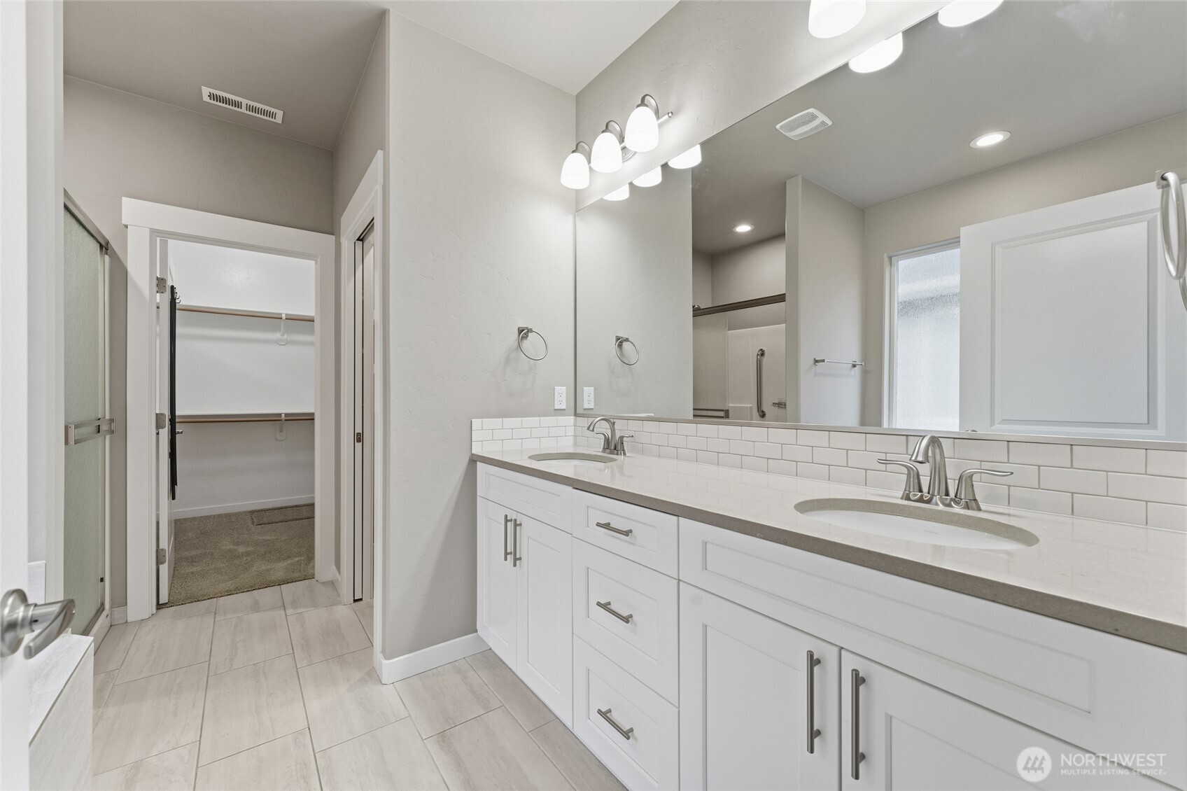 673 Southeast Whimbrel Loop College Place, WA 99324 - Photo 16 of 38