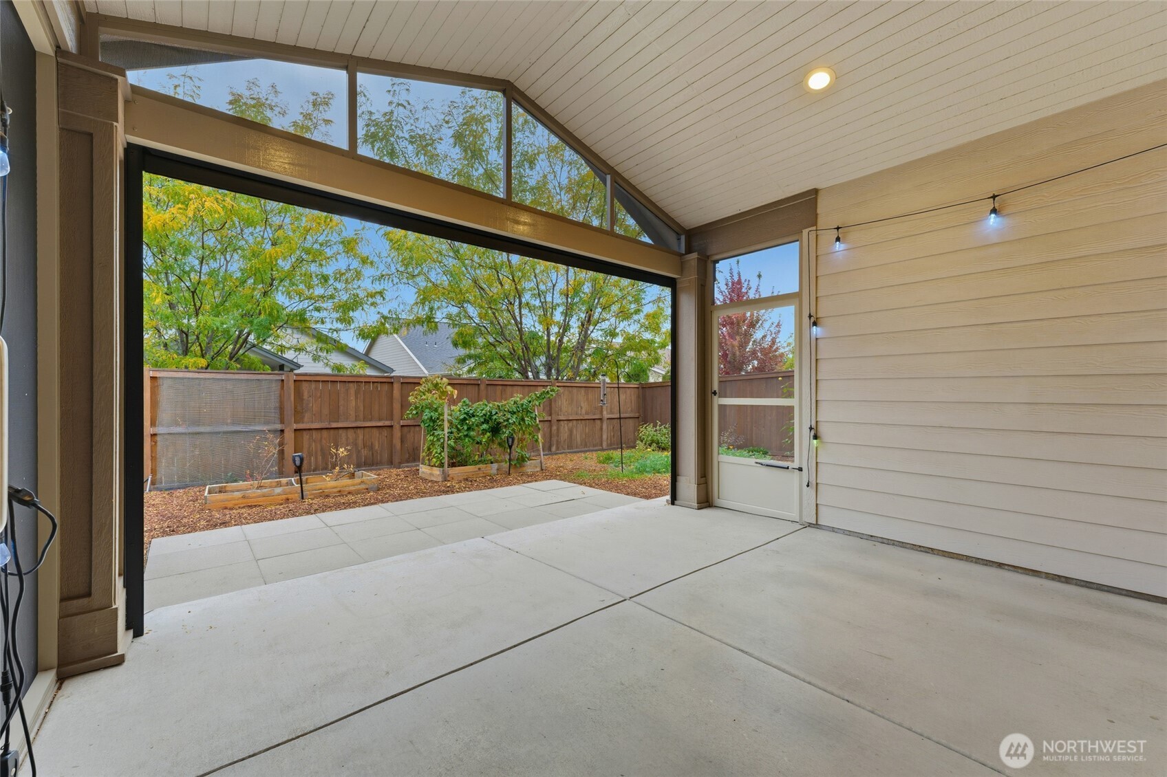 673 Southeast Whimbrel Loop College Place, WA 99324 - Photo 23 of 38