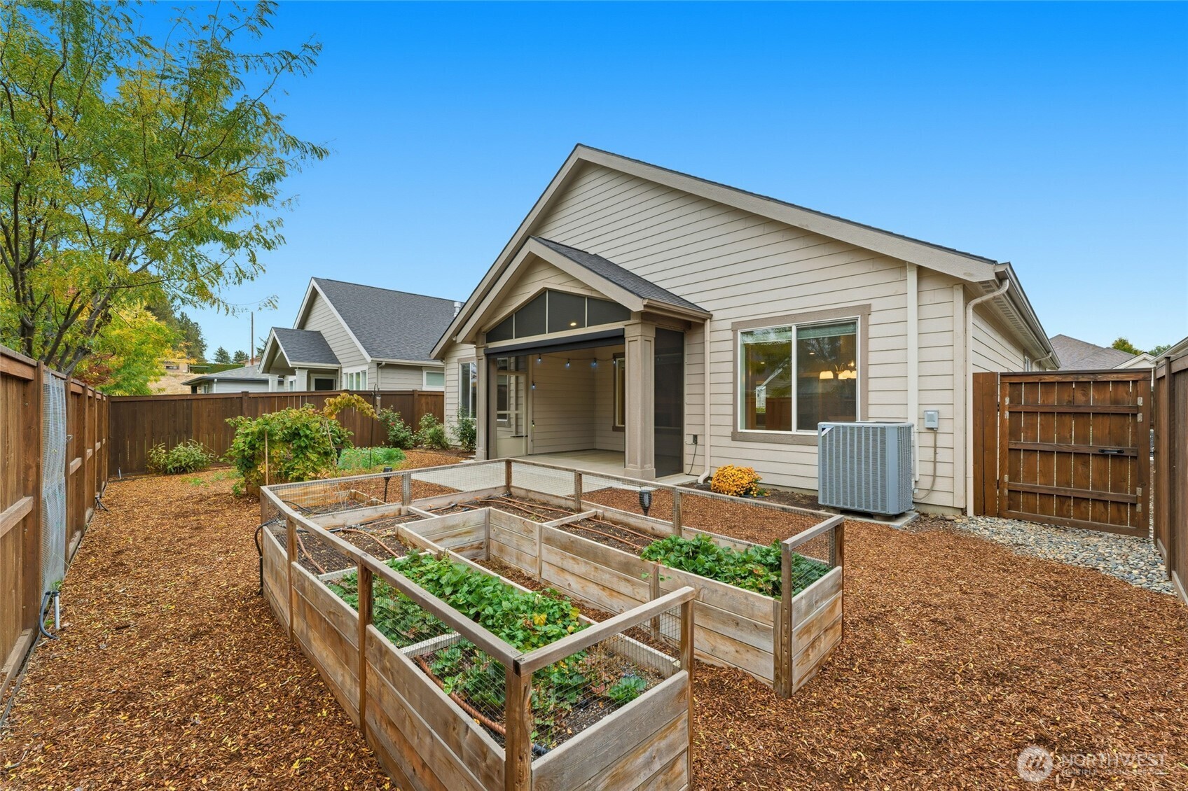 673 Southeast Whimbrel Loop College Place, WA 99324 - Photo 24 of 38