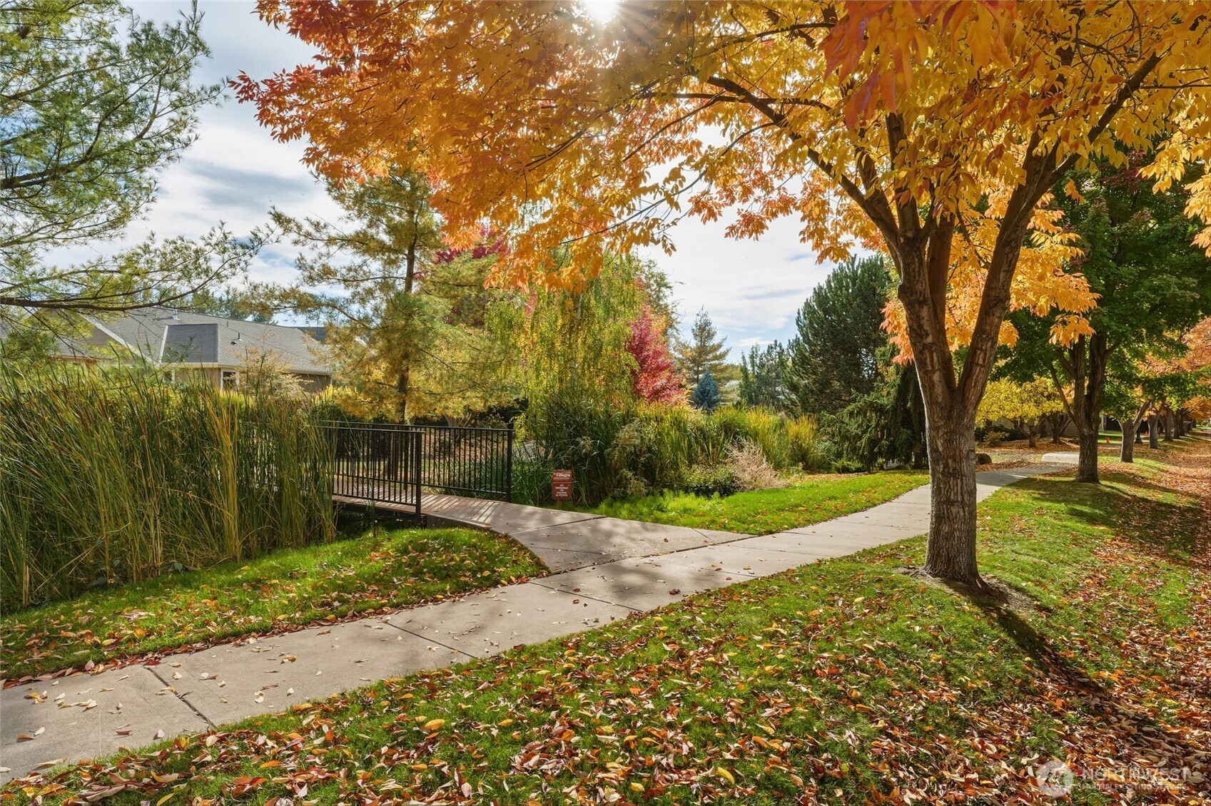 673 Southeast Whimbrel Loop College Place, WA 99324 - Photo 33 of 38