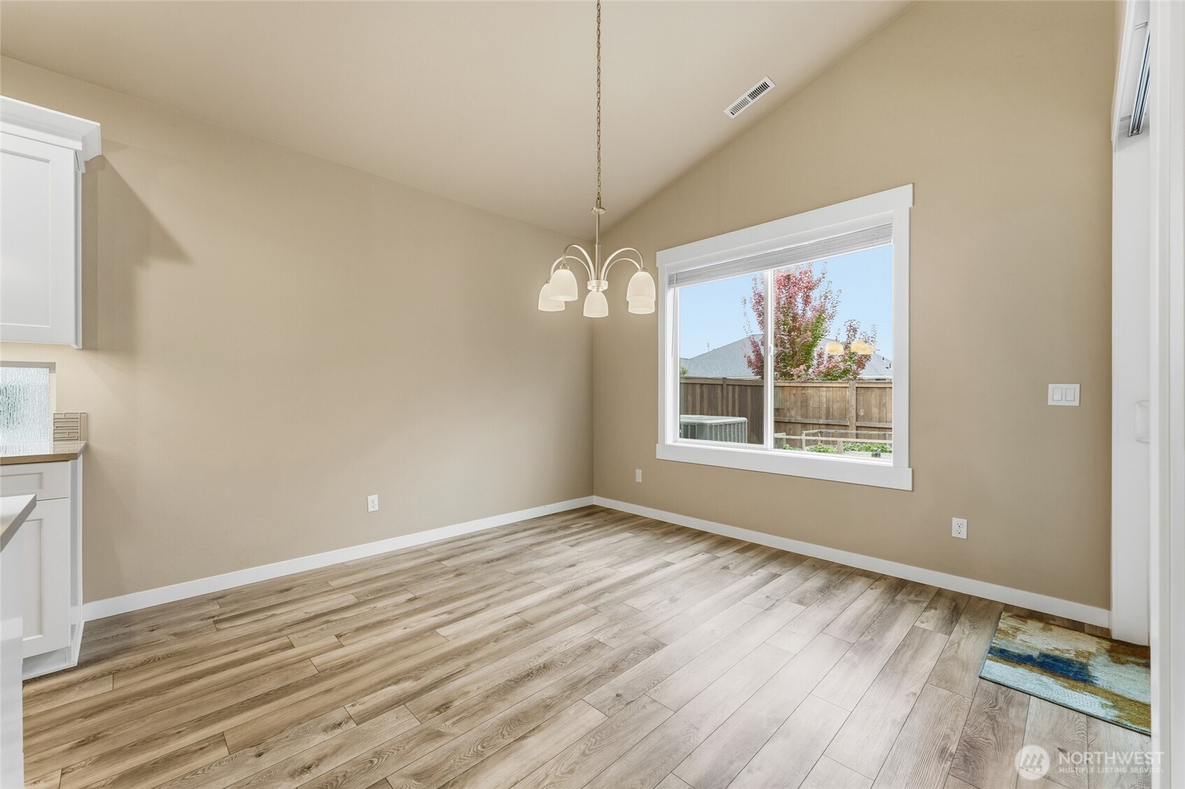 673 Southeast Whimbrel Loop College Place, WA 99324 - Photo 9 of 38