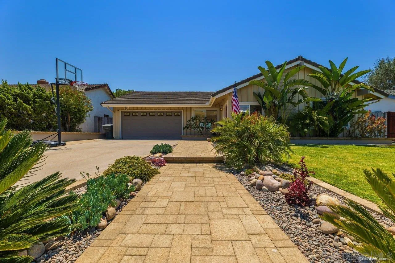 13317 Arikara Drive Poway, CA 92064 - Photo 5 of 52