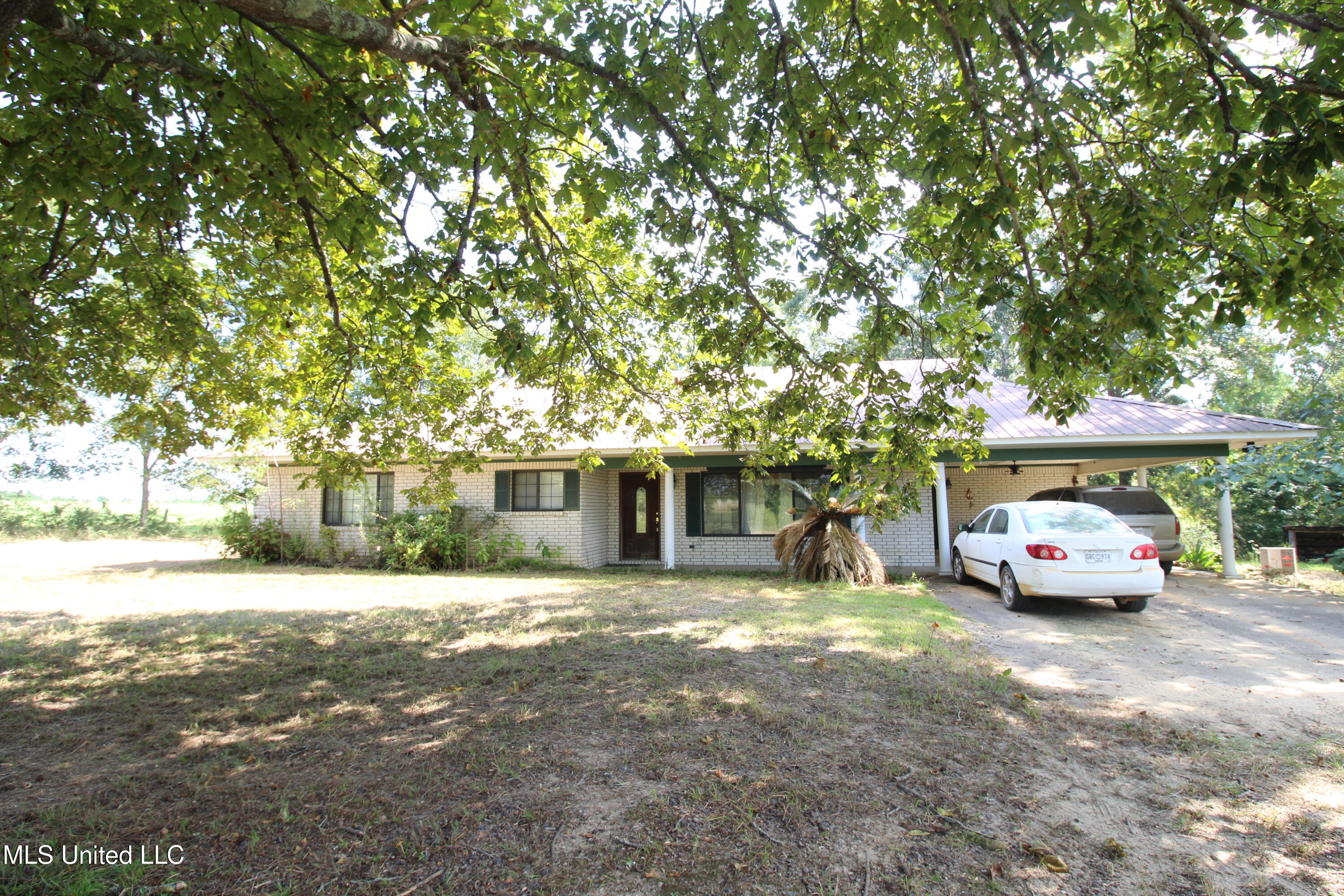 374 Willie Kittrell Road State Line, MS 39362 - Photo 2 of 25 IMG_3657