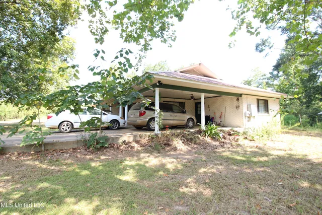$179,900 | 374 Willie Kittrell Road, State Line, MS 39362