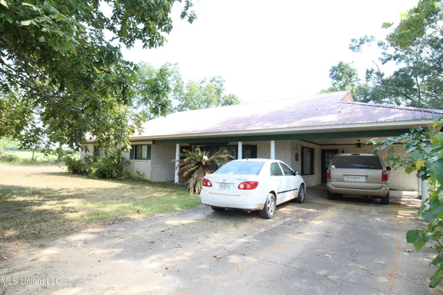 $179,900 | 374 Willie Kittrell Road, State Line, MS 39362