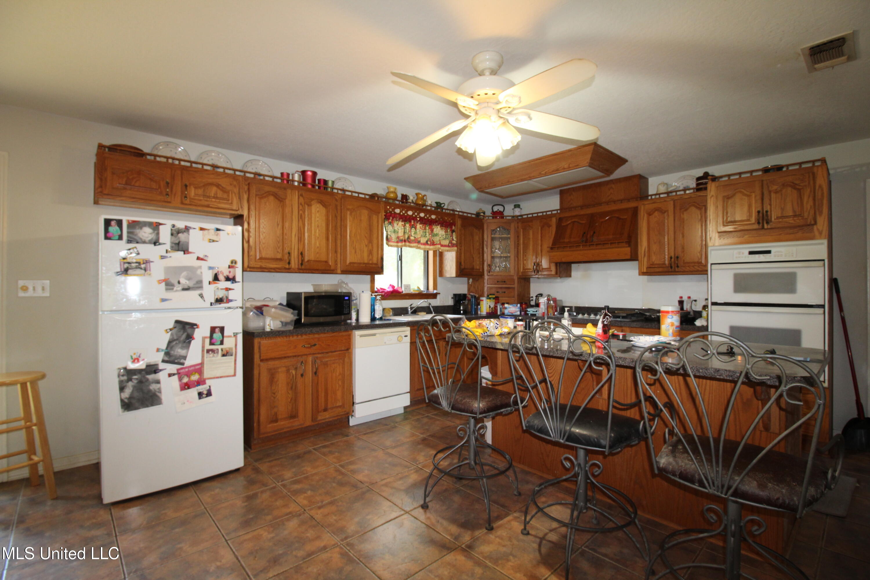 374 Willie Kittrell Road State Line, MS 39362 - Photo 6 of 25 IMG_3675