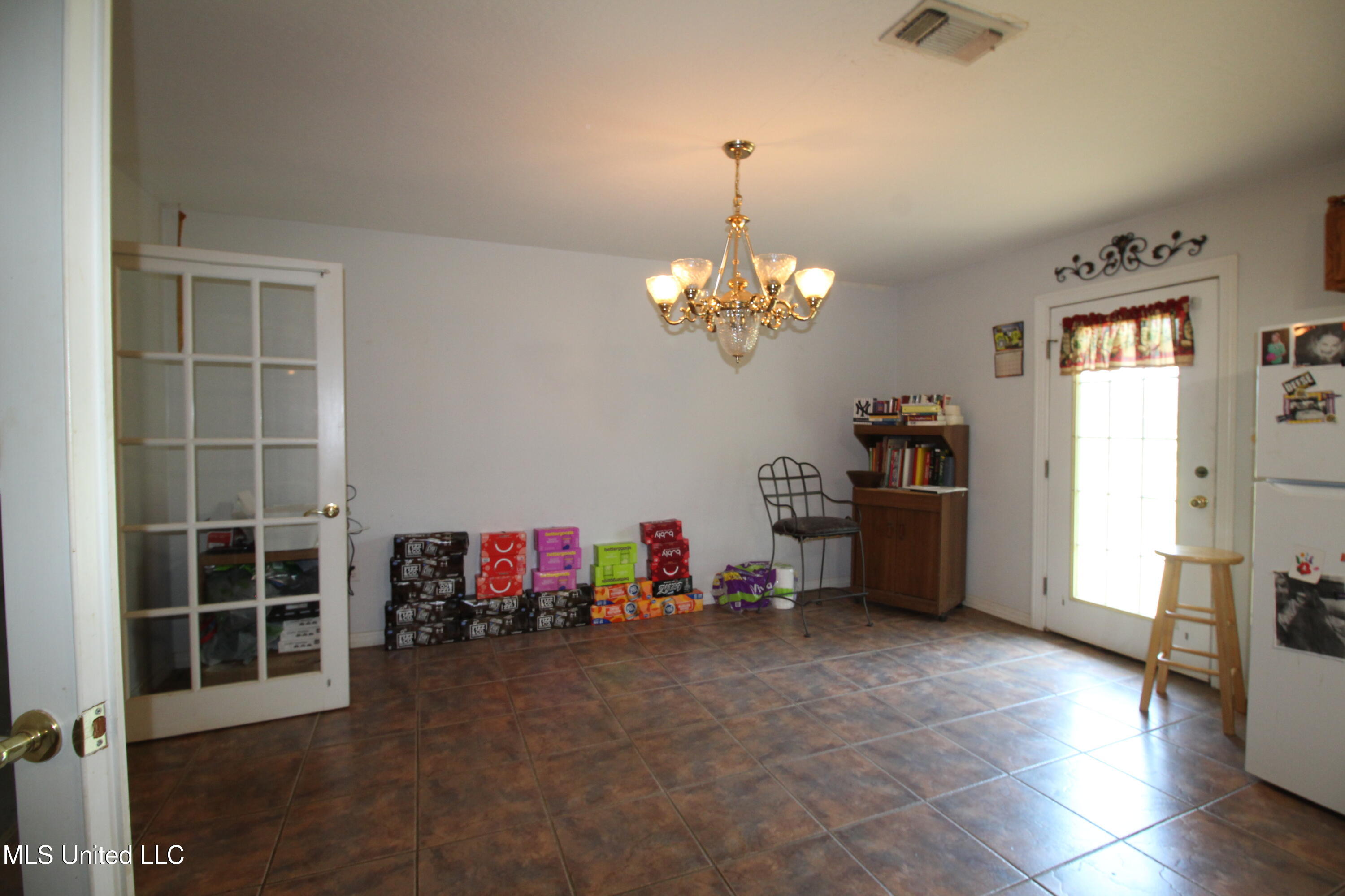 374 Willie Kittrell Road State Line, MS 39362 - Photo 7 of 25 IMG_3673