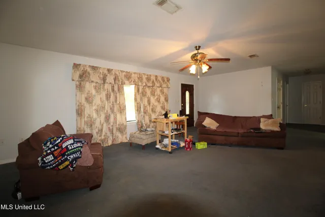 $179,900 | 374 Willie Kittrell Road, State Line, MS 39362