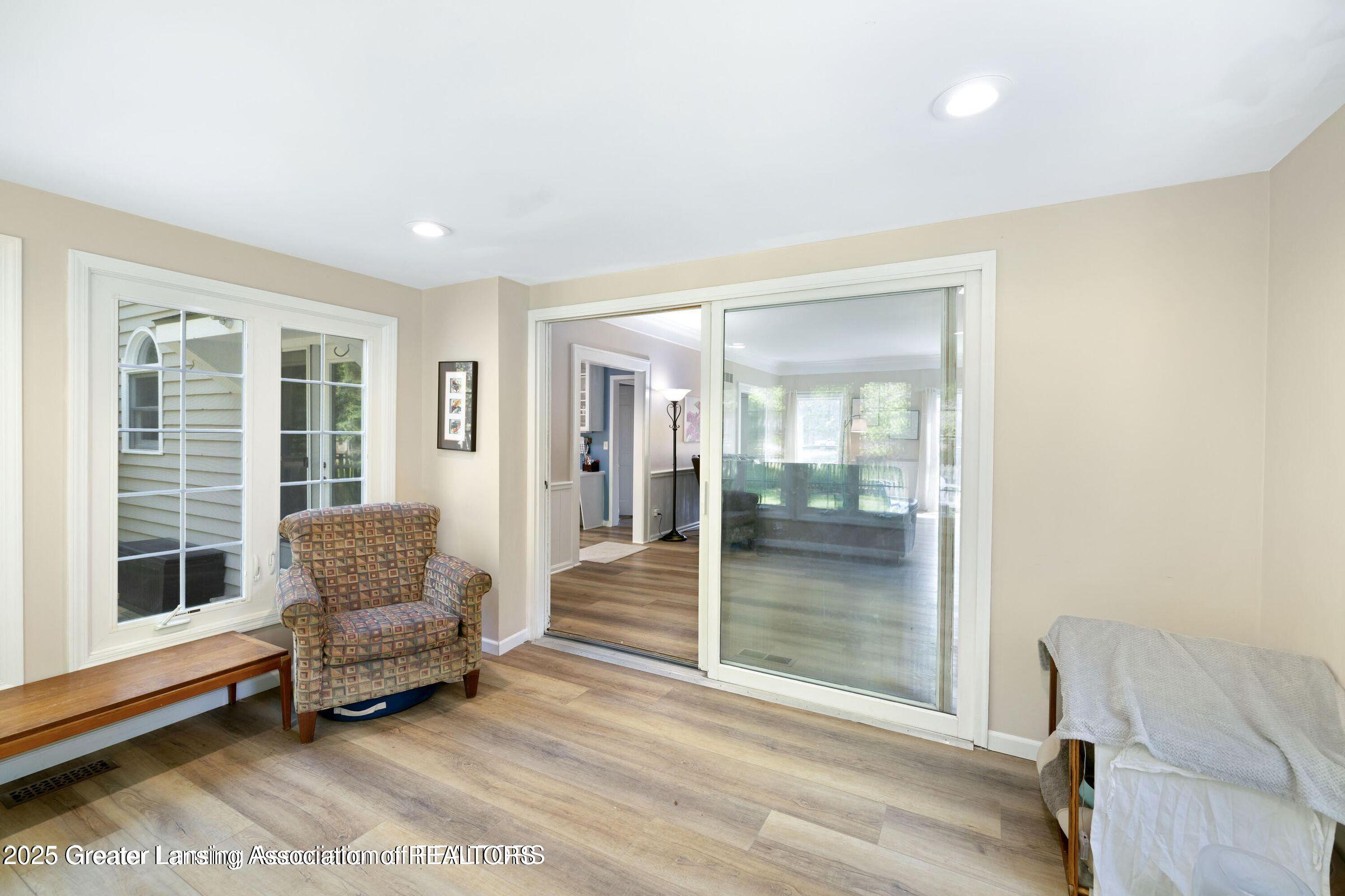 2038 Woodfield Road Okemos, MI 48864 - Photo 23 of 39 20250512185718538585000000-o
