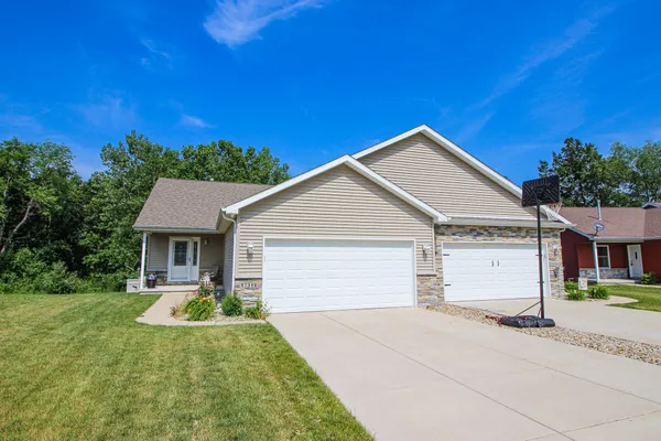 $675,000 | 17312-17314 Brookwood Drive, Lowell, IN 46356