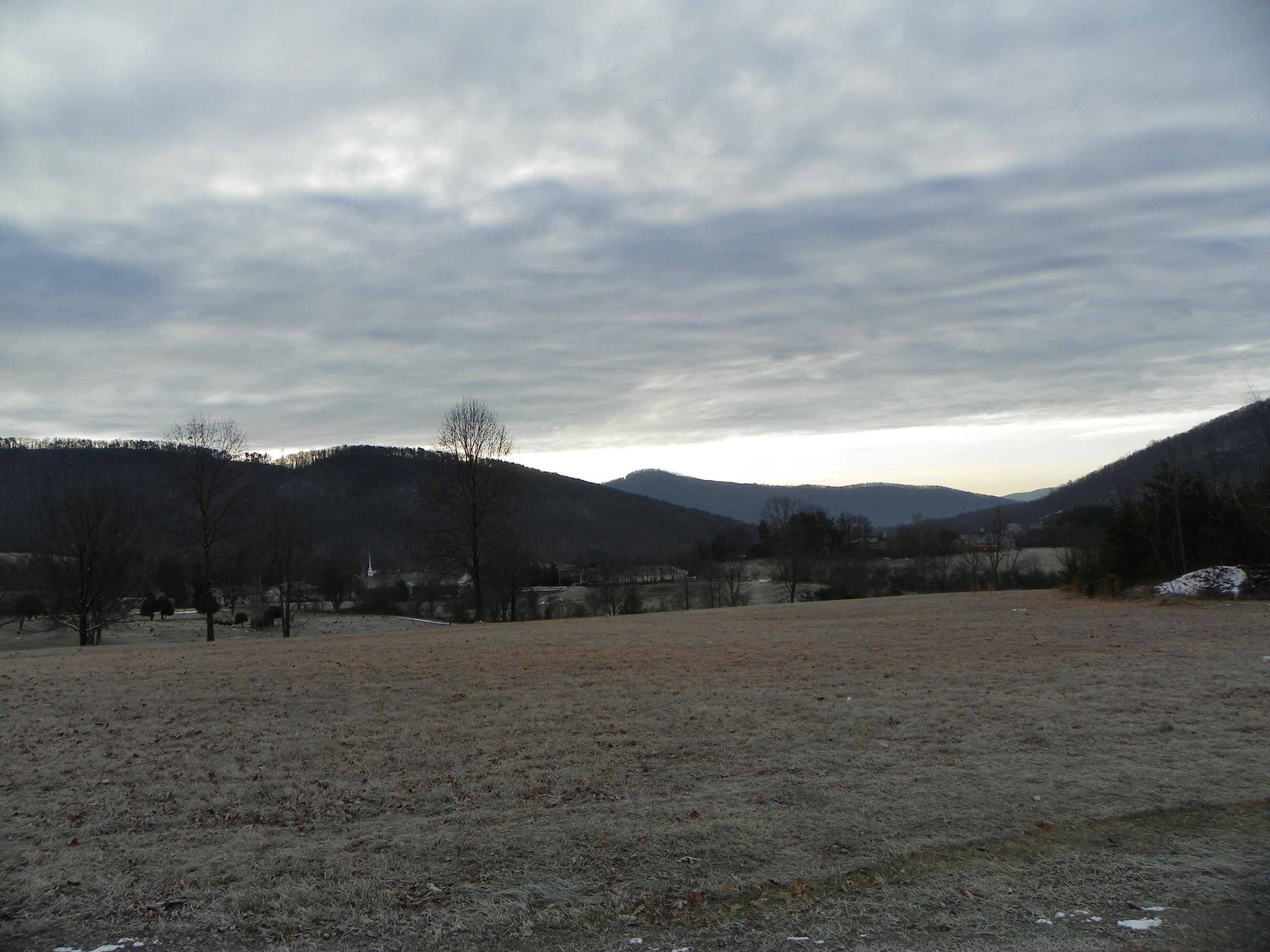 327 Clemons Road Roanoke, VA 24019 - Photo 7 of 35 a view of mountain with lake view