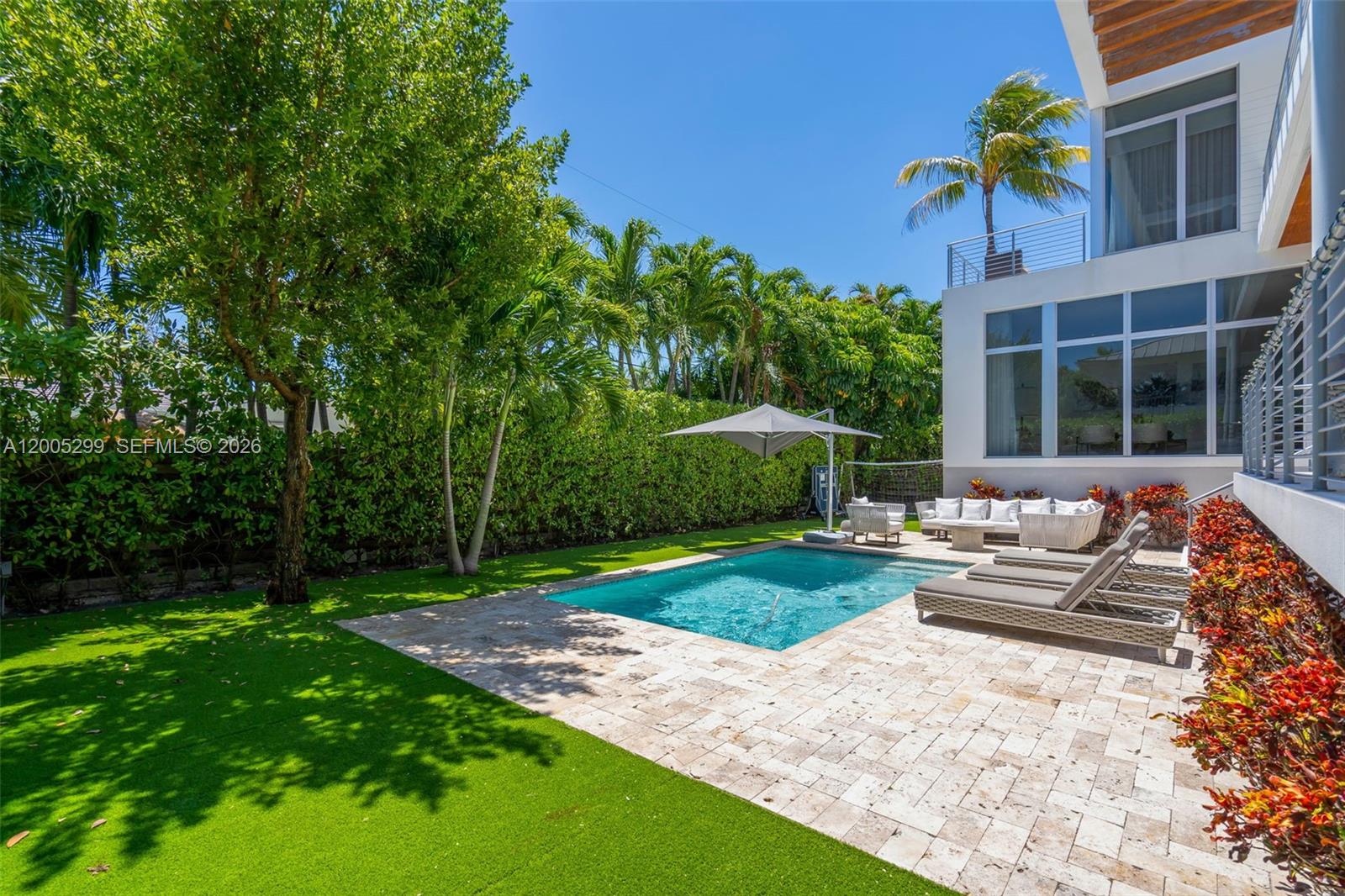 230 West McIntyre Street Key Biscayne, FL 33149 - Photo 18 of 53