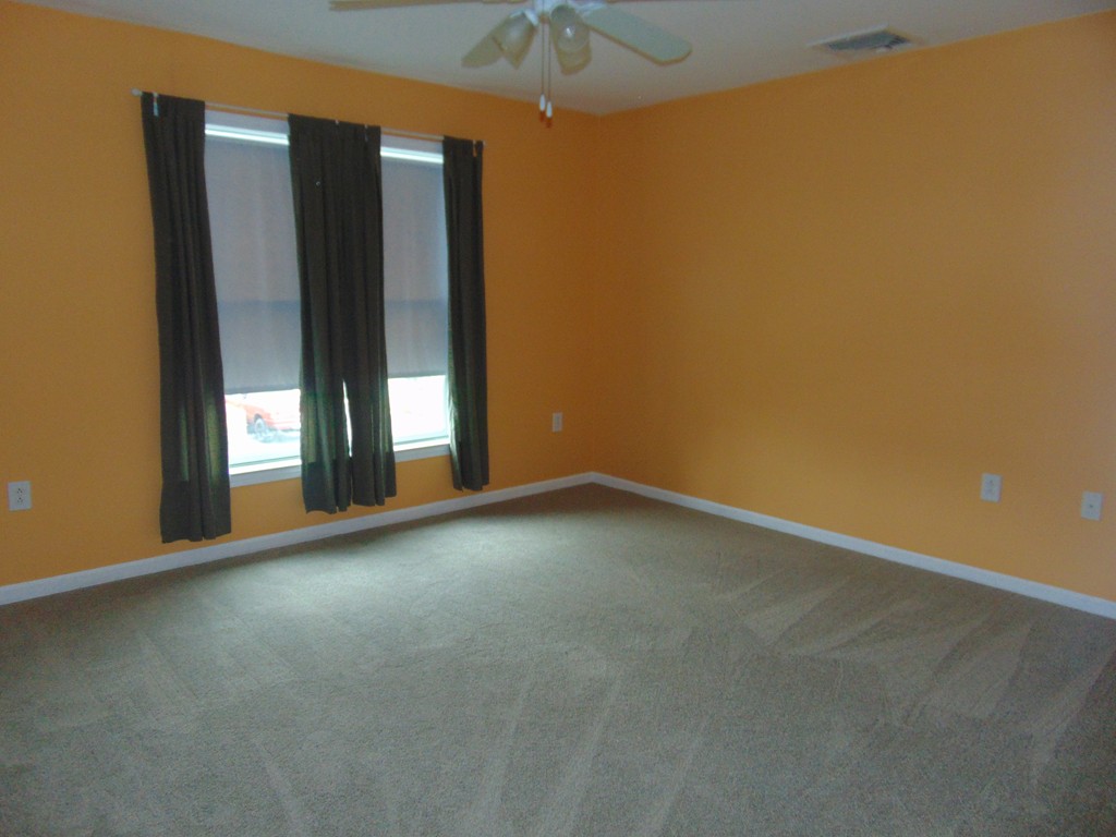 33 Lea Lane Fall River, MA 02721 - Photo 16 of 24 Gallery Image 16