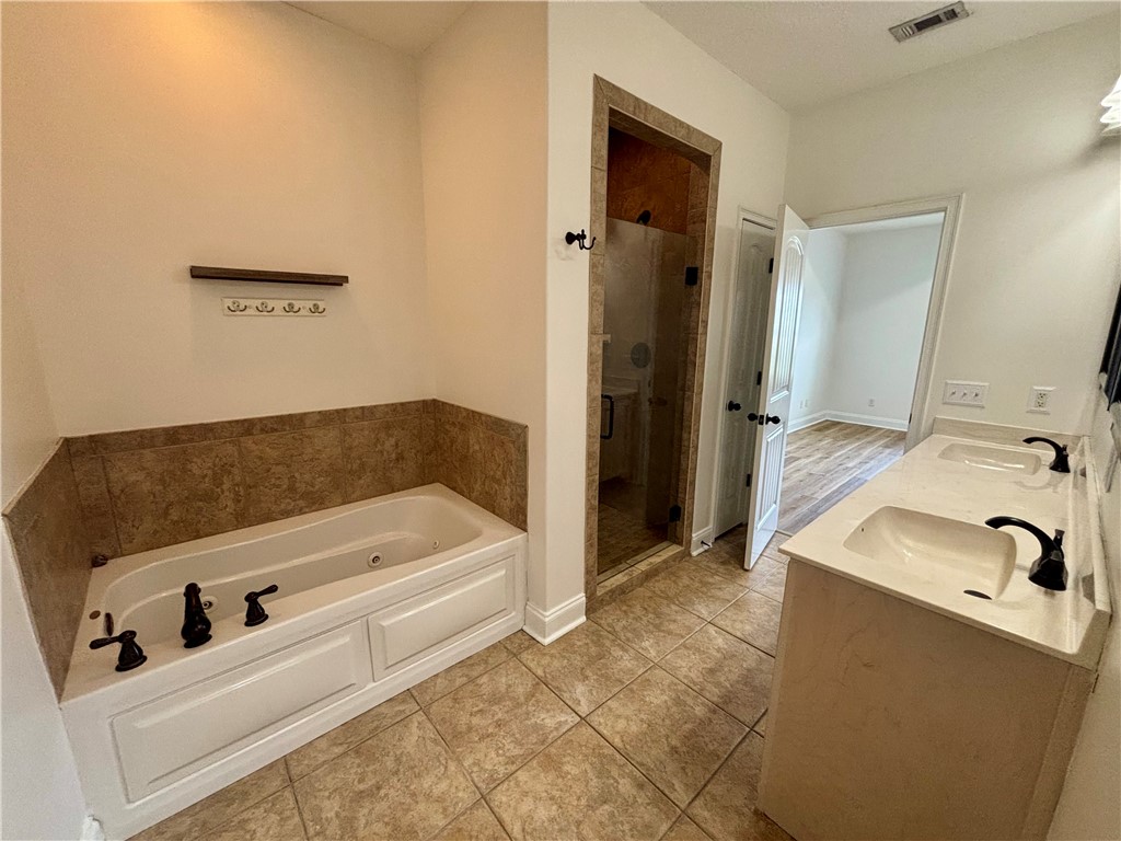 407 Lake Erie Drive Brunswick, GA 31523 - Photo 13 of 21