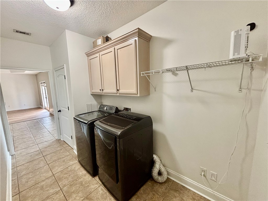 407 Lake Erie Drive Brunswick, GA 31523 - Photo 8 of 21