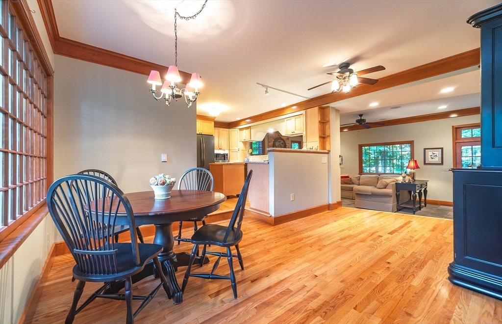 84 Greenwich Road East Longmeadow, MA 01028 - Photo 12 of 37