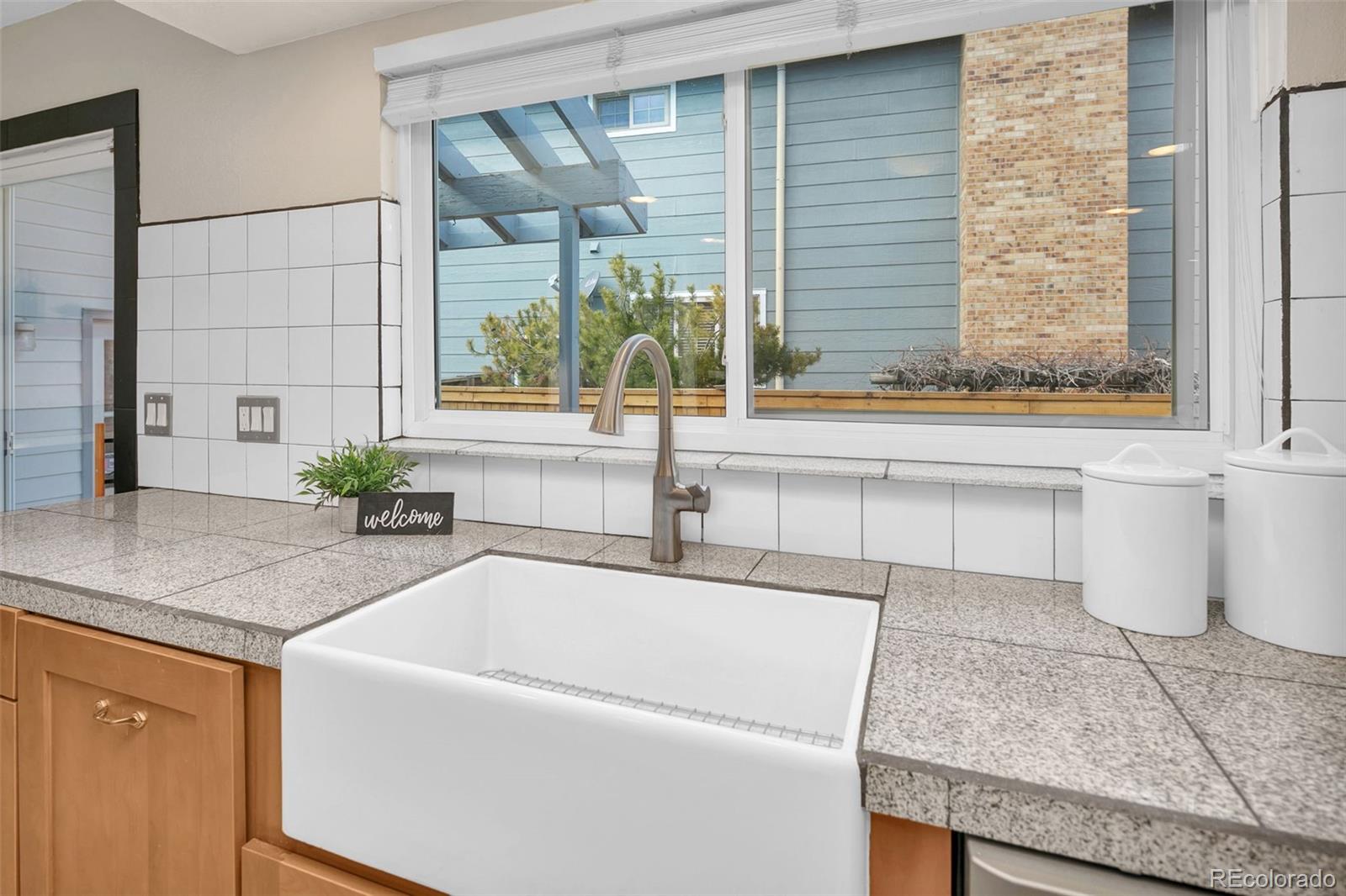 673 Sage Circle Highlands Ranch, CO 80126 - Photo 6 of 39