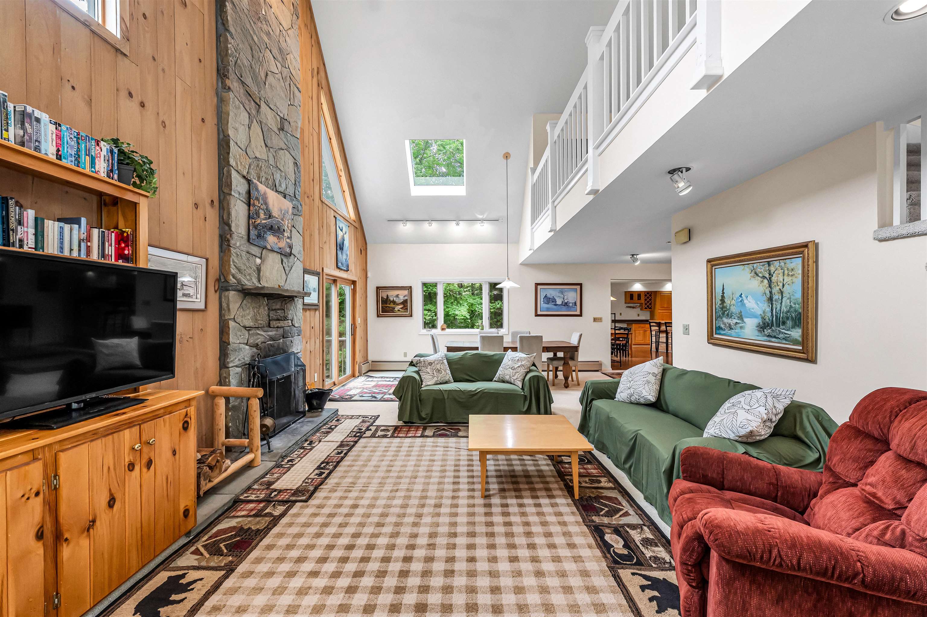 24 Bluebrook Road West Dover, VT 05356 - Photo 4 of 49