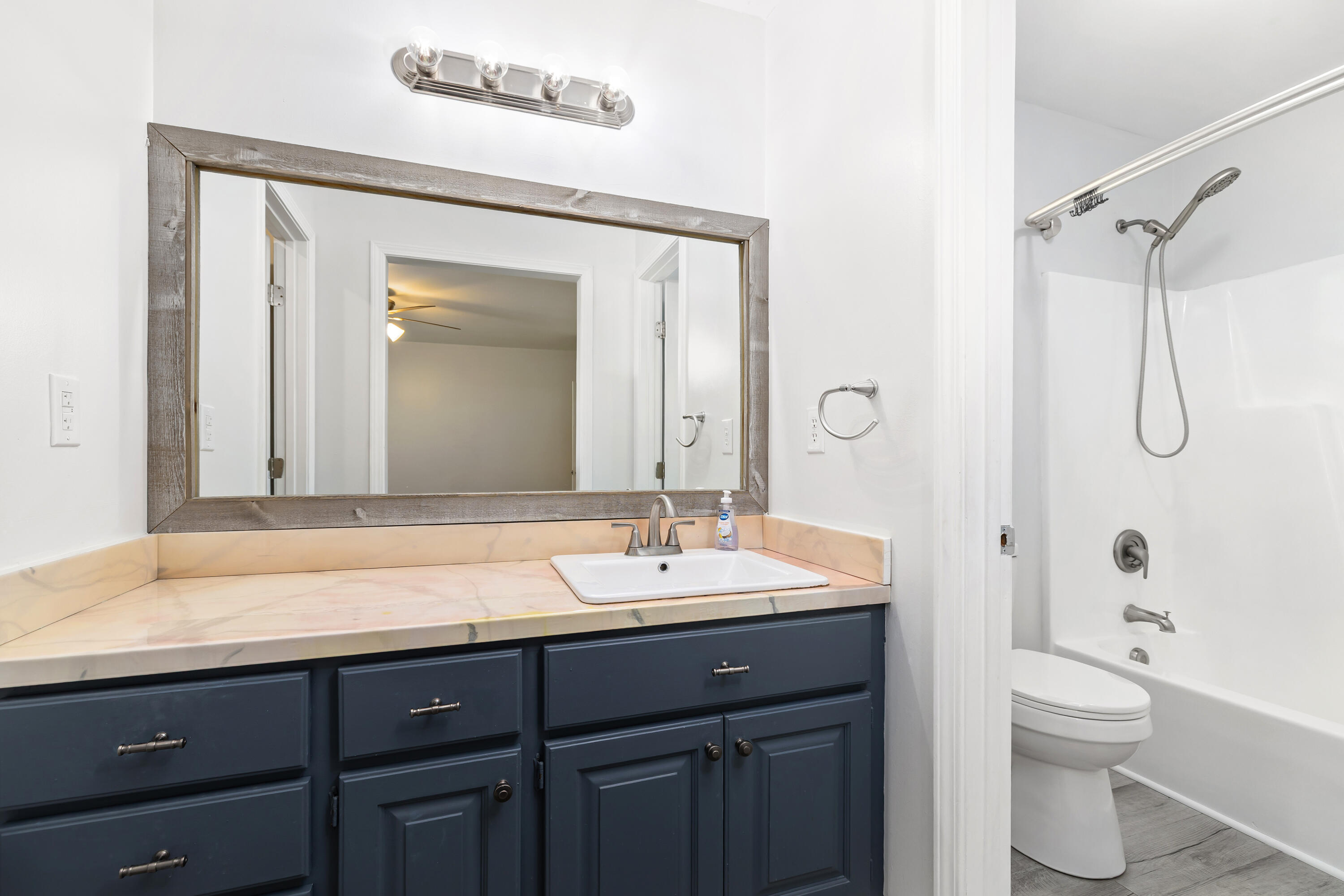 4915 Ridge Street Dalzell, SC 29040 - Photo 24 of 26 Primary Bathroom