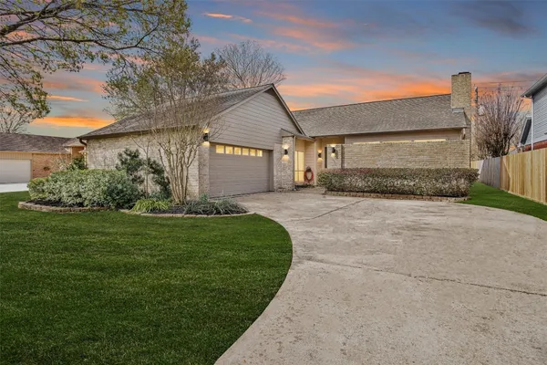 $425,000 | 2230 Foreland Drive, Houston, TX 77077