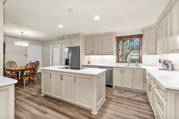 $425,000 | 2230 Foreland Drive, Houston, TX 77077