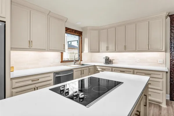 $425,000 | 2230 Foreland Drive, Houston, TX 77077