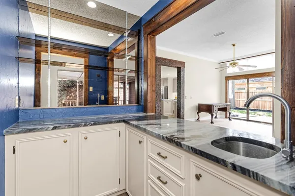 $425,000 | 2230 Foreland Drive, Houston, TX 77077